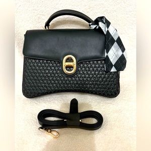 NWT 2 pockets Matmazel  designed black hand bags .